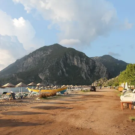 Defne ベッド・アンド・ブレックファスト