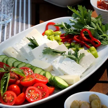Defne * Çıralı